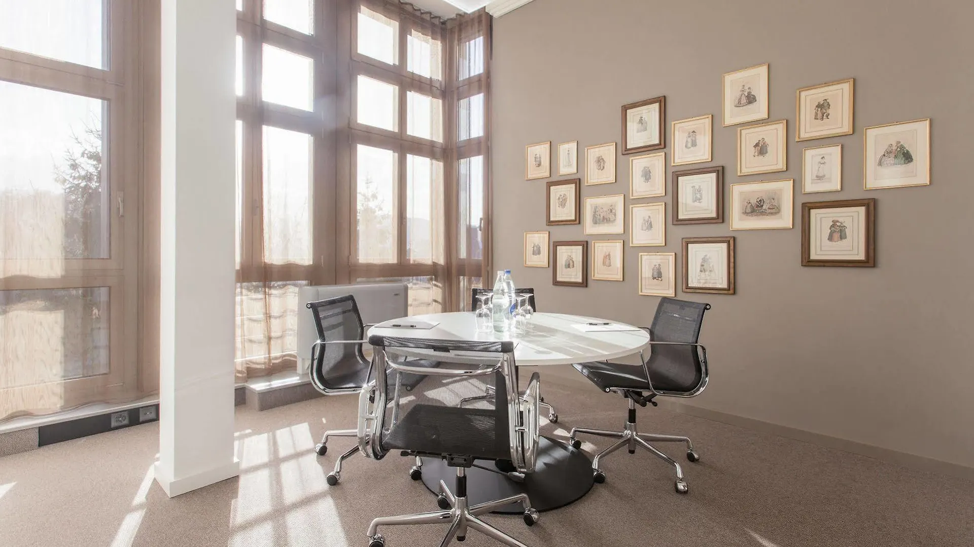 ציריך Ema House Hotel Suites 4*,  שוויץ