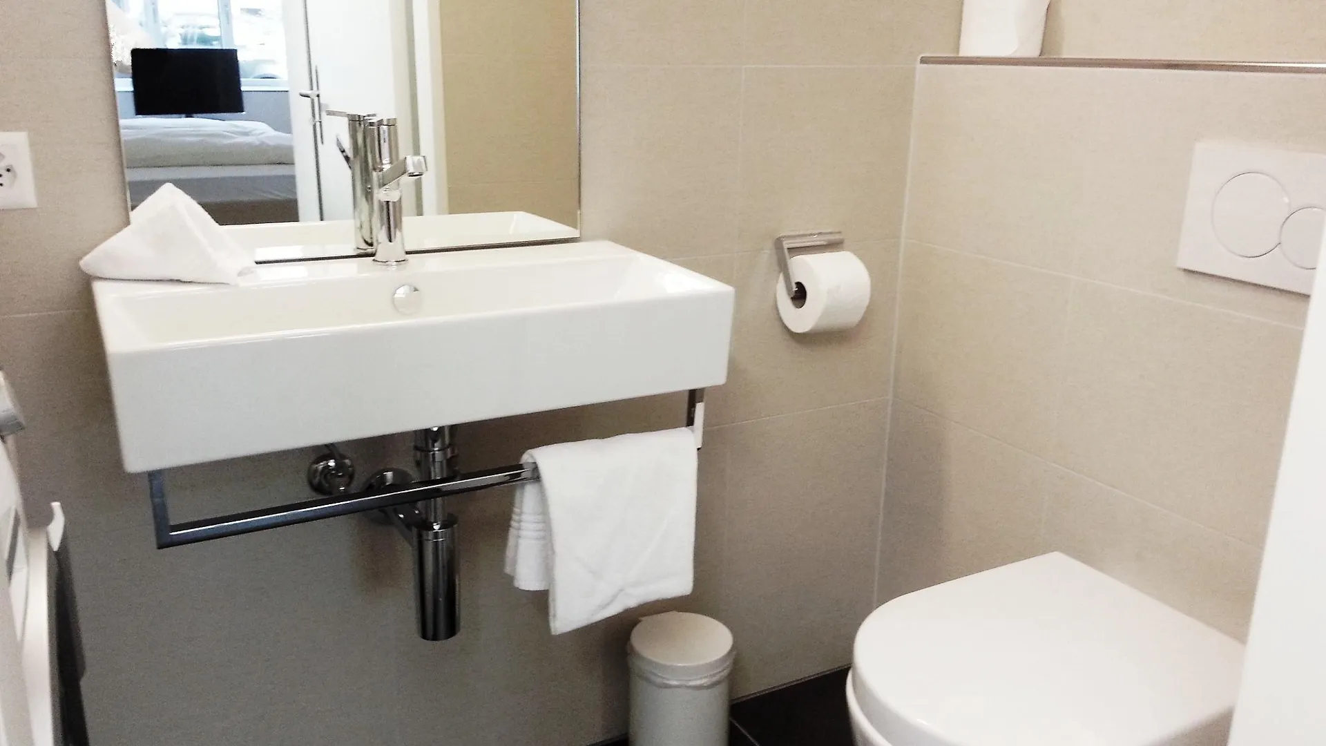 Ema House Hotel Suites Zúrich 4*,